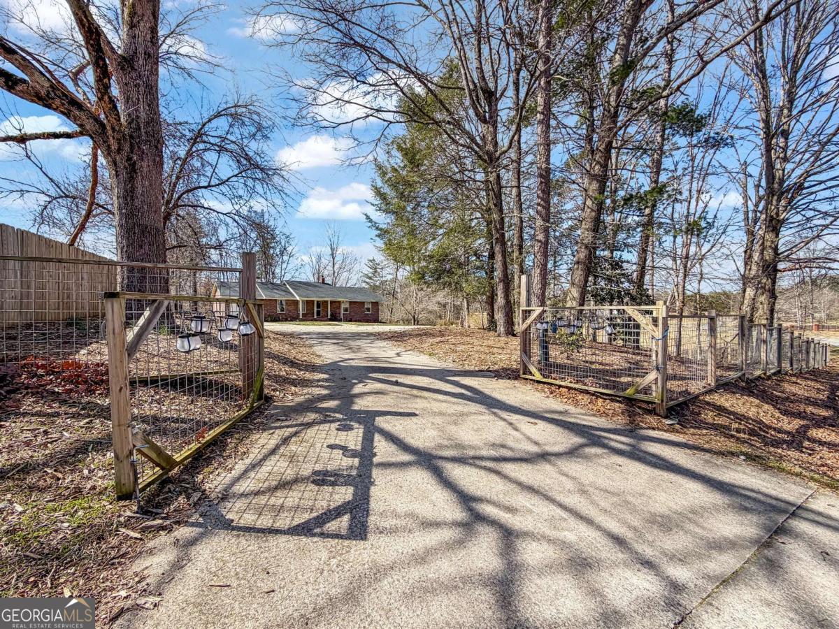 581 Roberts Ridge Road Ellijay GA 30540