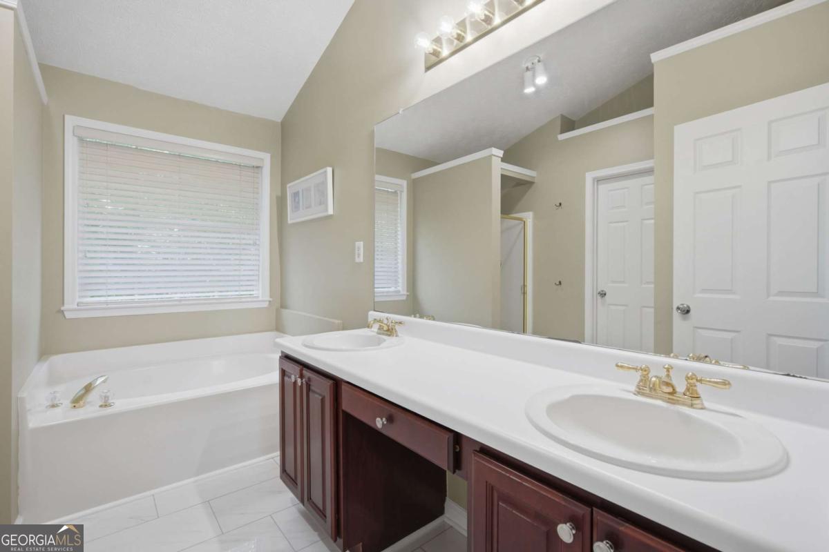 3385 Northcliff Drive Suwanee GA 30024