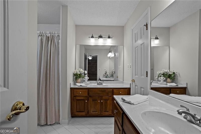 4350 Fallowfield Lane SW Lilburn GA 30047