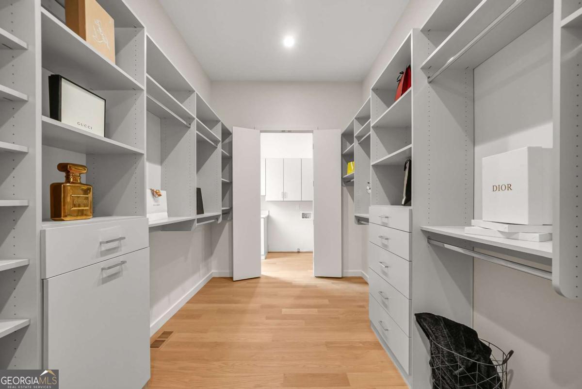 1260 Kingsley Circle NE Atlanta GA 30324