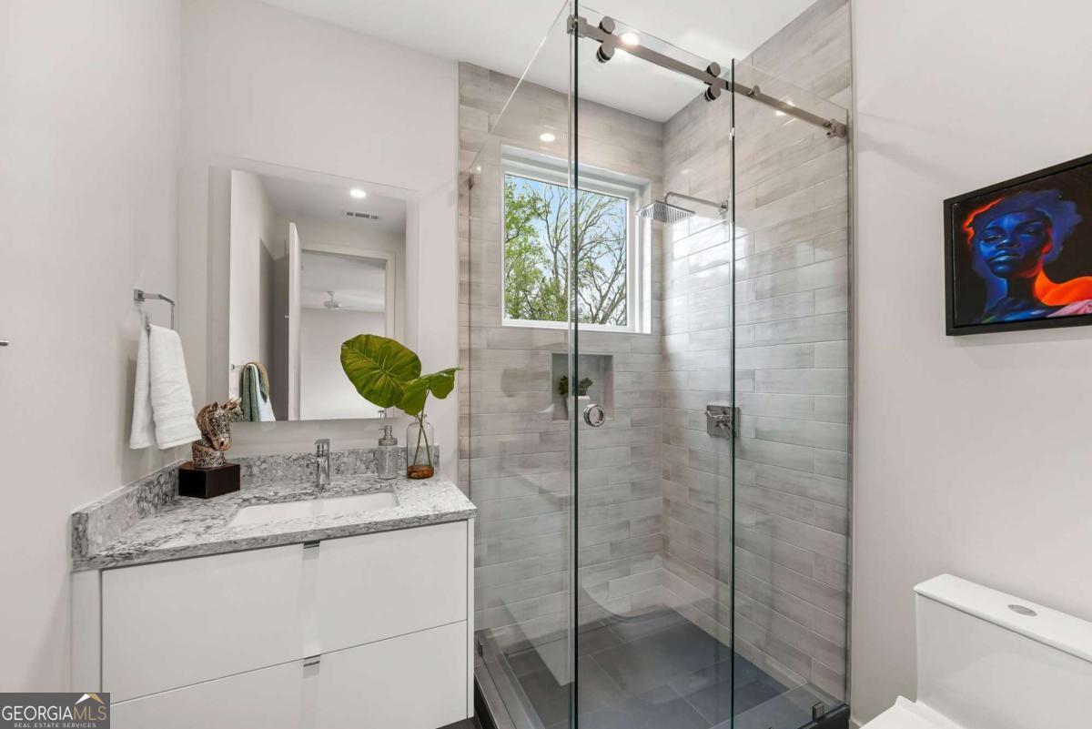 1260 Kingsley Circle NE Atlanta GA 30324