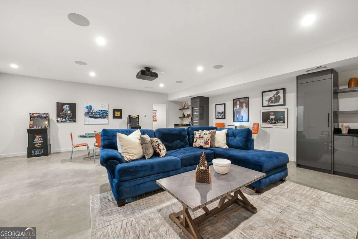 1260 Kingsley Circle NE Atlanta GA 30324