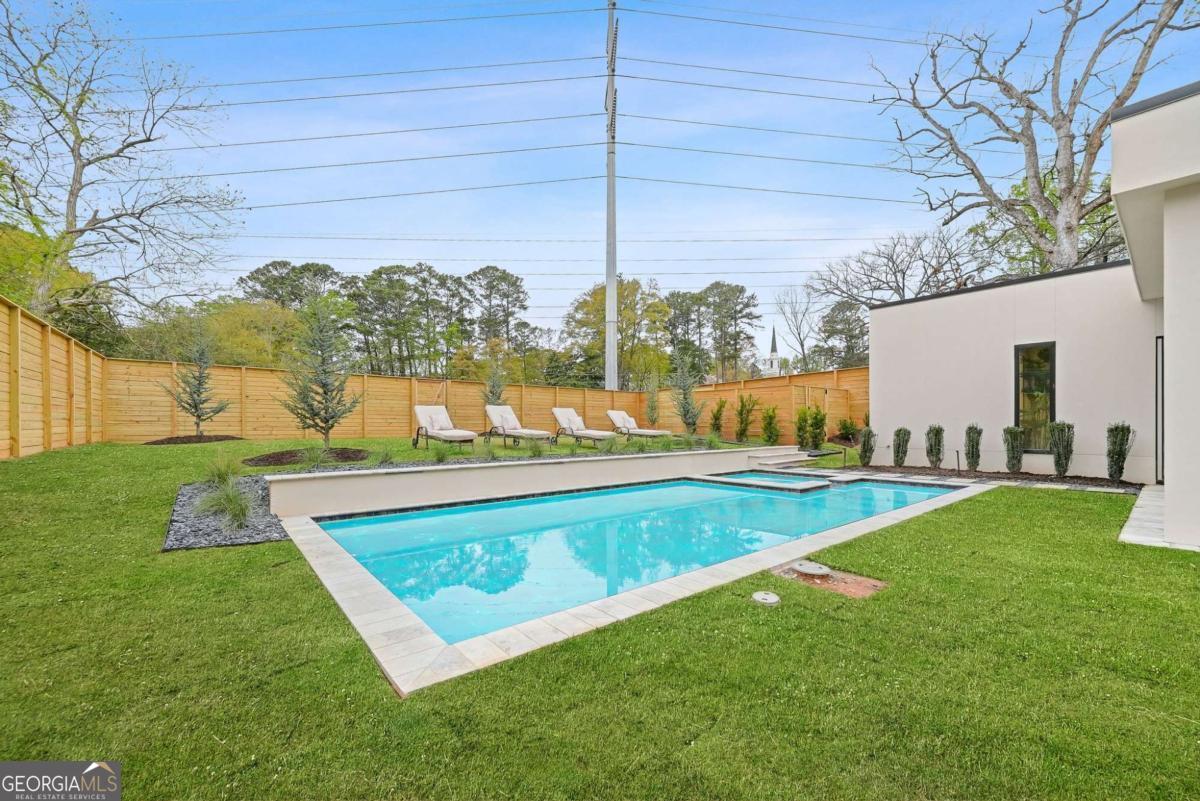 1260 Kingsley Circle NE Atlanta GA 30324
