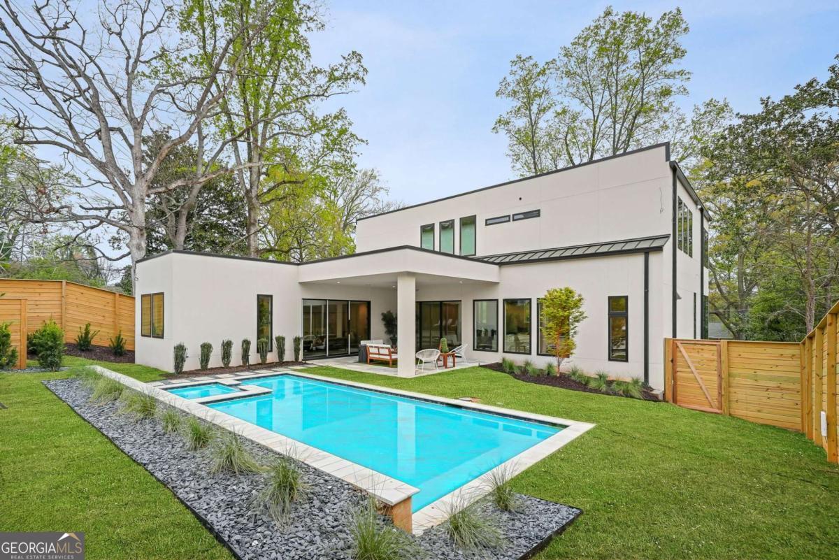 1260 Kingsley Circle NE Atlanta GA 30324