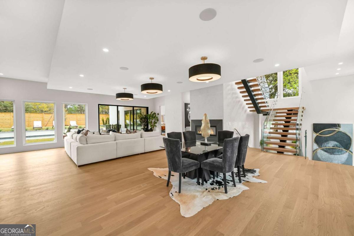 1260 Kingsley Circle NE Atlanta GA 30324