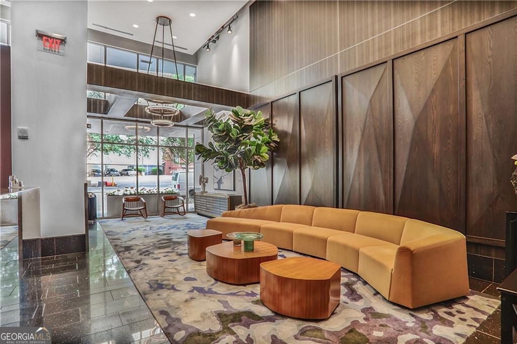 44 Peachtree Place NE Atlanta GA 30309