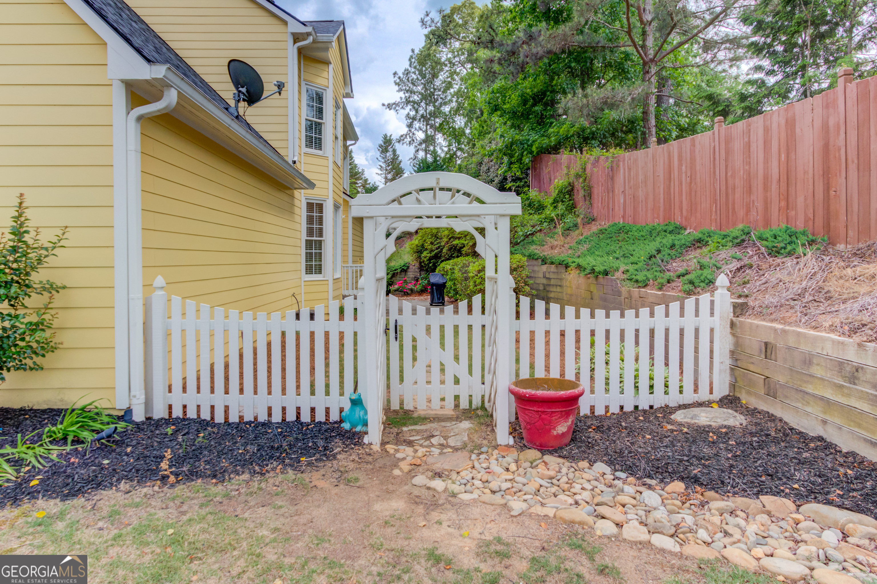 7314 Rocking Chair Lane Hoschton GA 30548