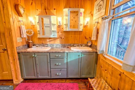 341 Brookwood Lane Clarkesville GA 30523