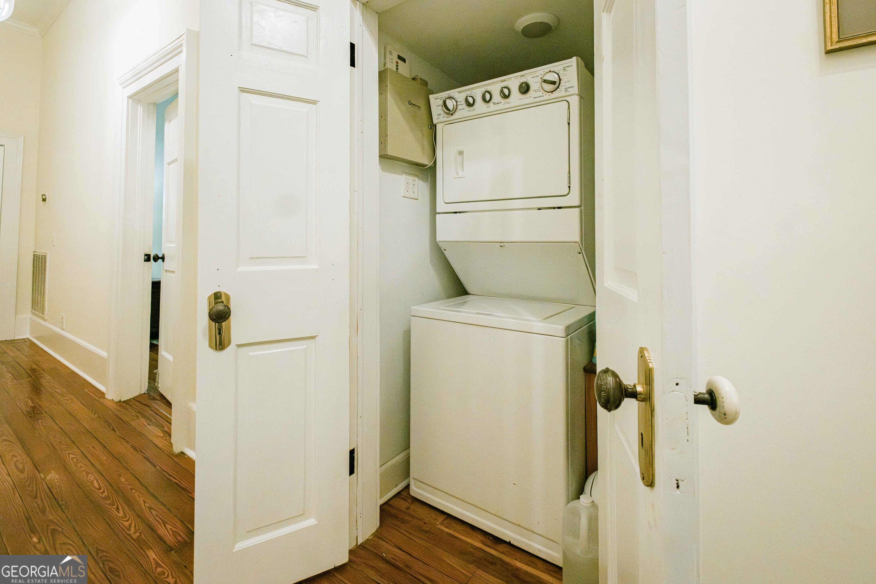 216 W Park Avenue Savannah GA 31401