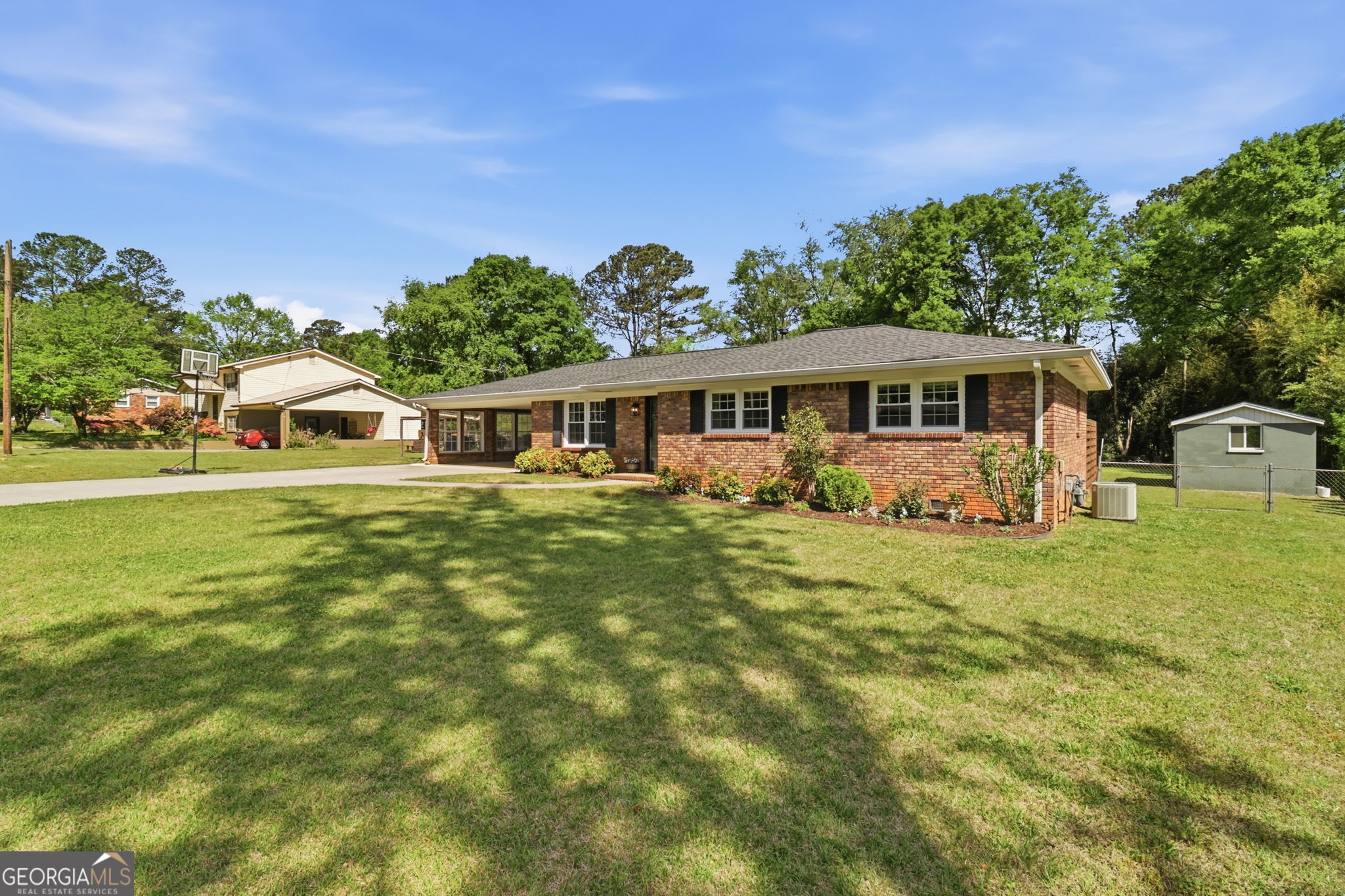 915 Pine Manor Marietta GA 30066