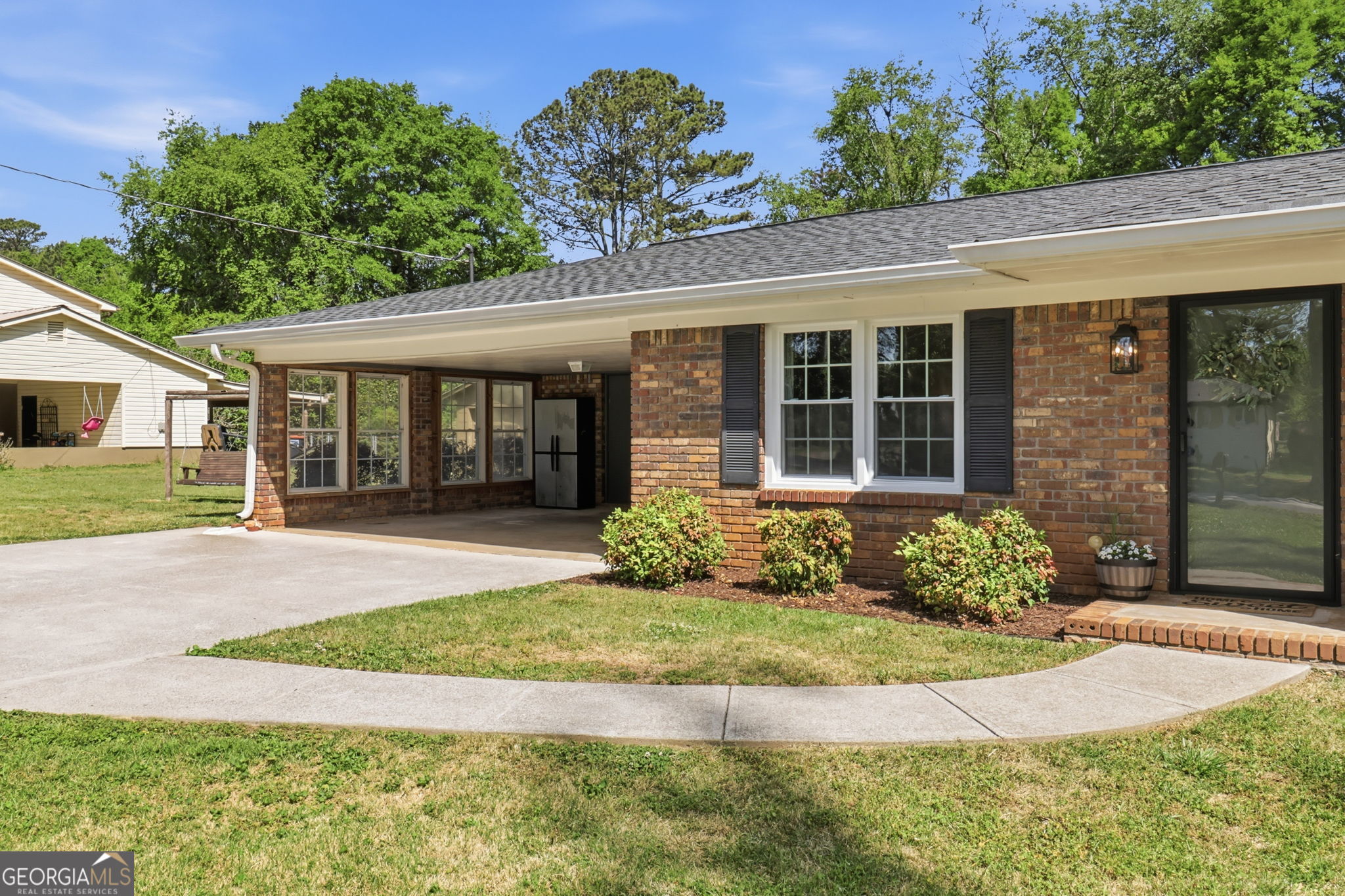915 Pine Manor Marietta GA 30066