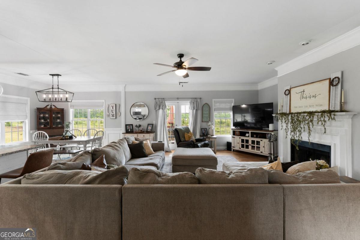 12 Grapevine Way NE Cartersville GA 30121