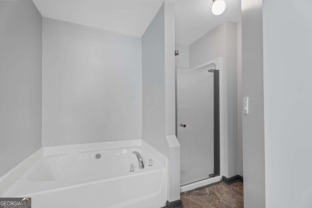 5008 Lower Elm Street Atlanta GA 30349
