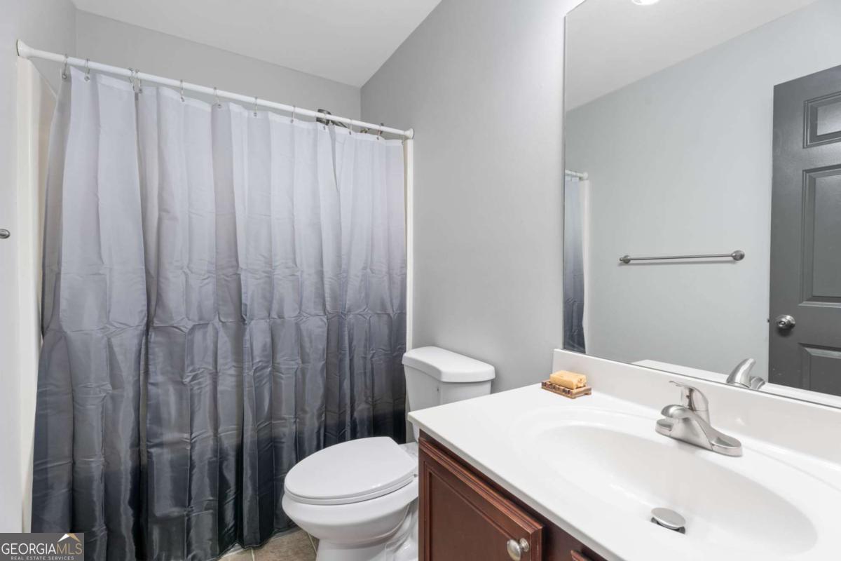 5008 Lower Elm Street Atlanta GA 30349