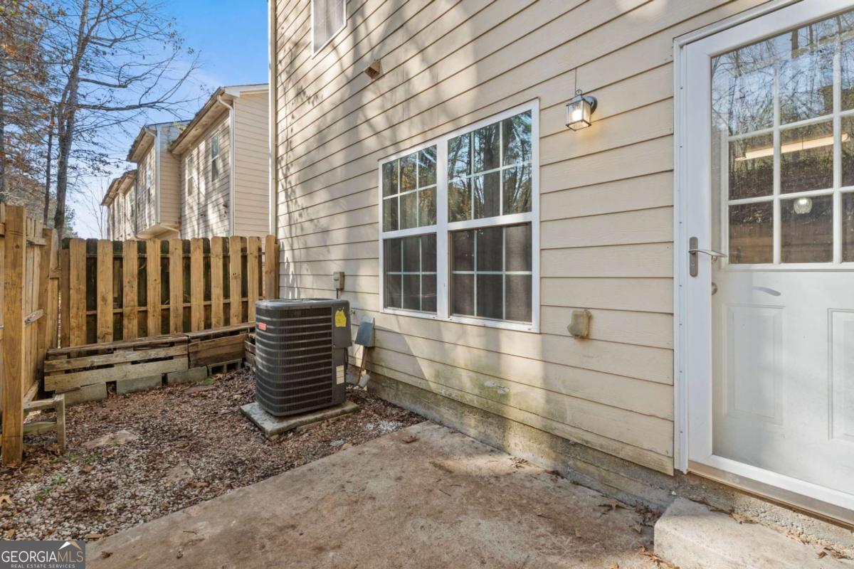 5008 Lower Elm Street Atlanta GA 30349