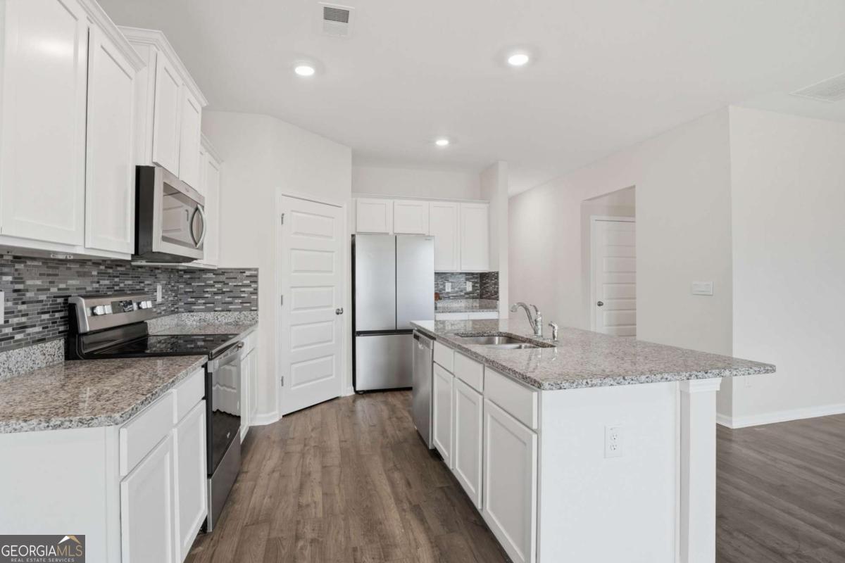 2407 Pelham Pass Dacula GA 30019