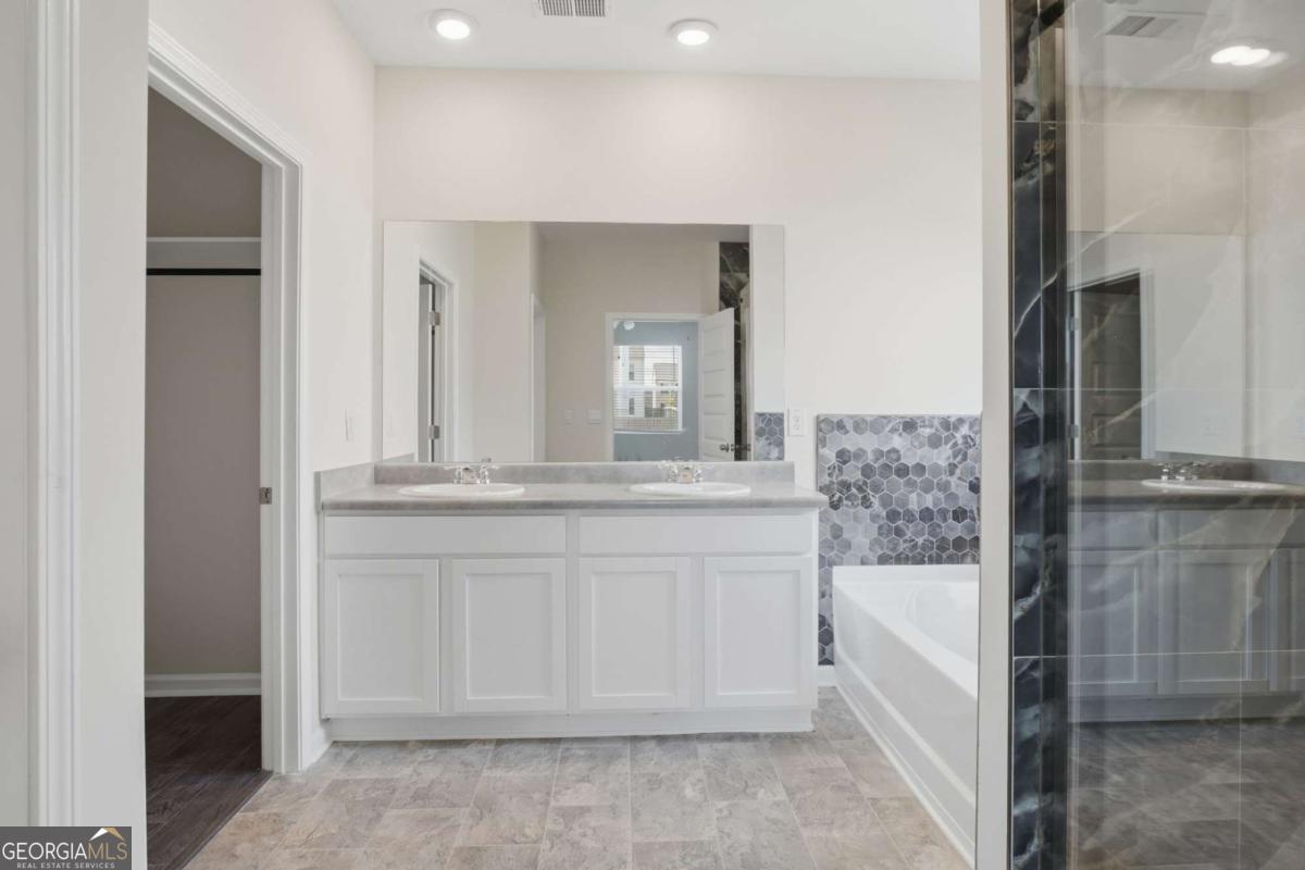 2407 Pelham Pass Dacula GA 30019