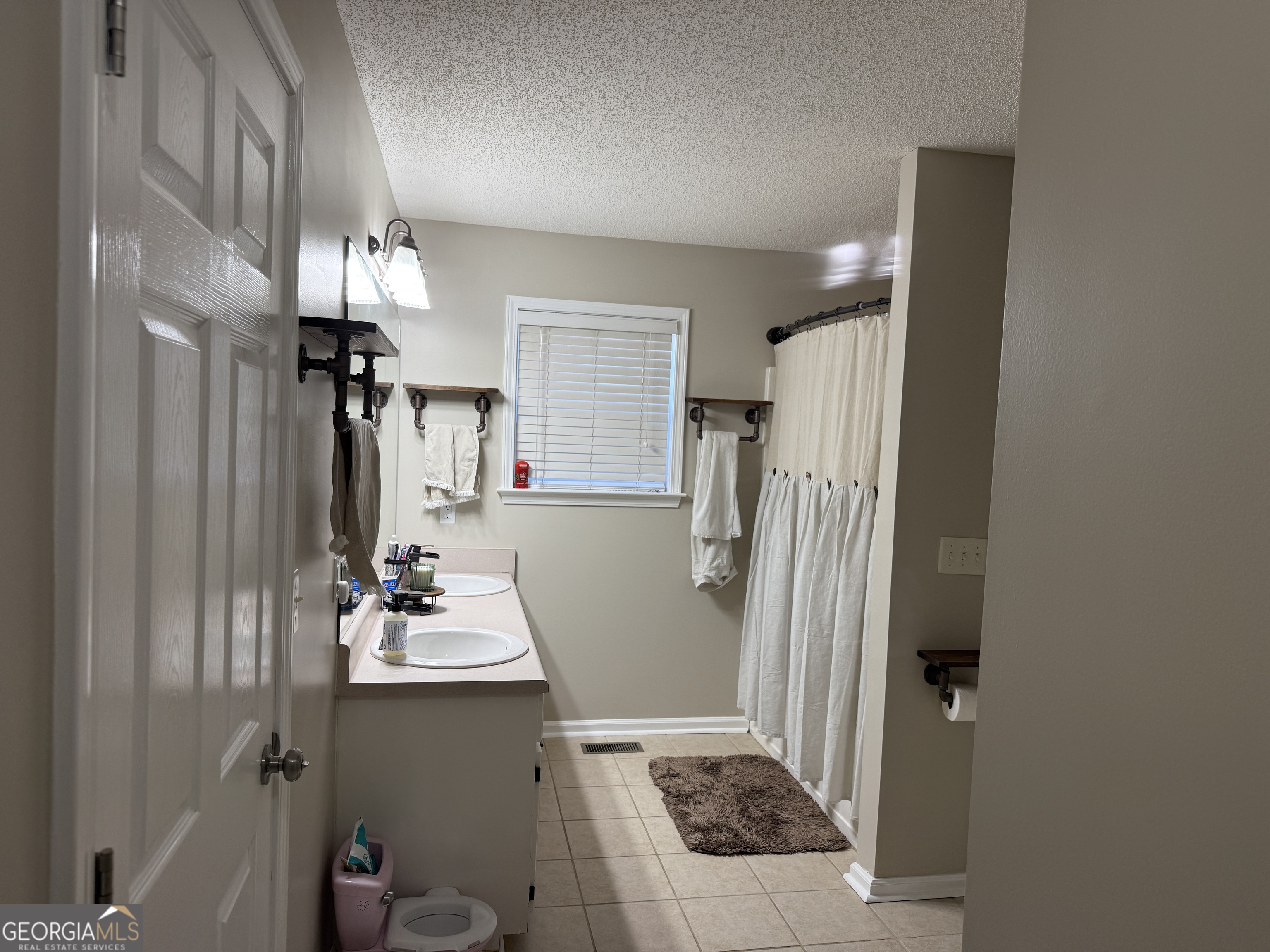 71 Williamson Trace Williamson GA 30292