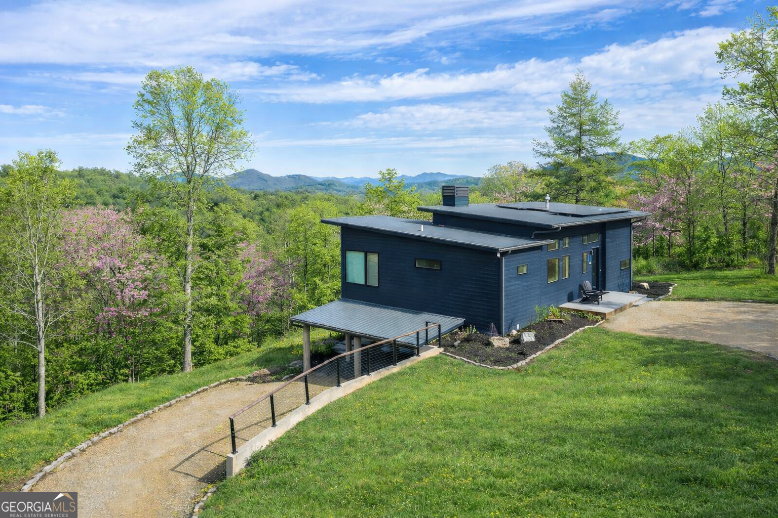 458 Brannon Ridge Young Harris GA 30582