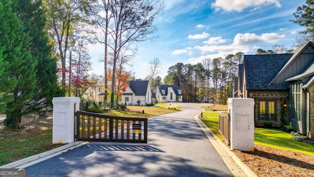 4416 Lakeview Court Acworth GA 30101