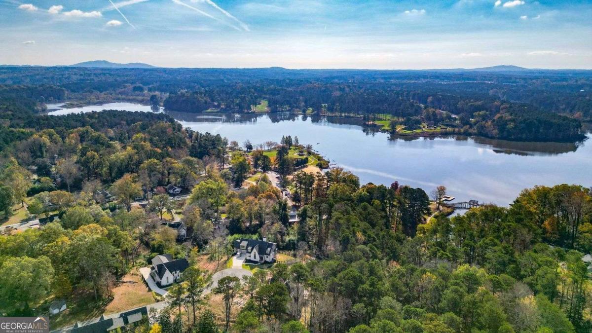 4416 Lakeview Court Acworth GA 30101