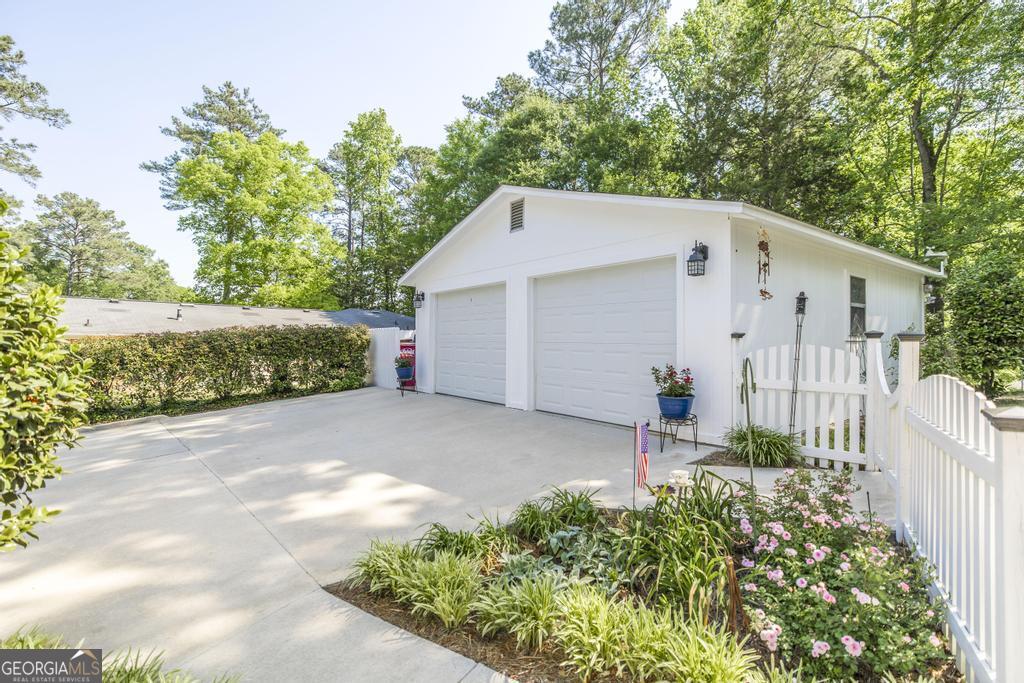 1943 Birchwood Way Macon GA 31211