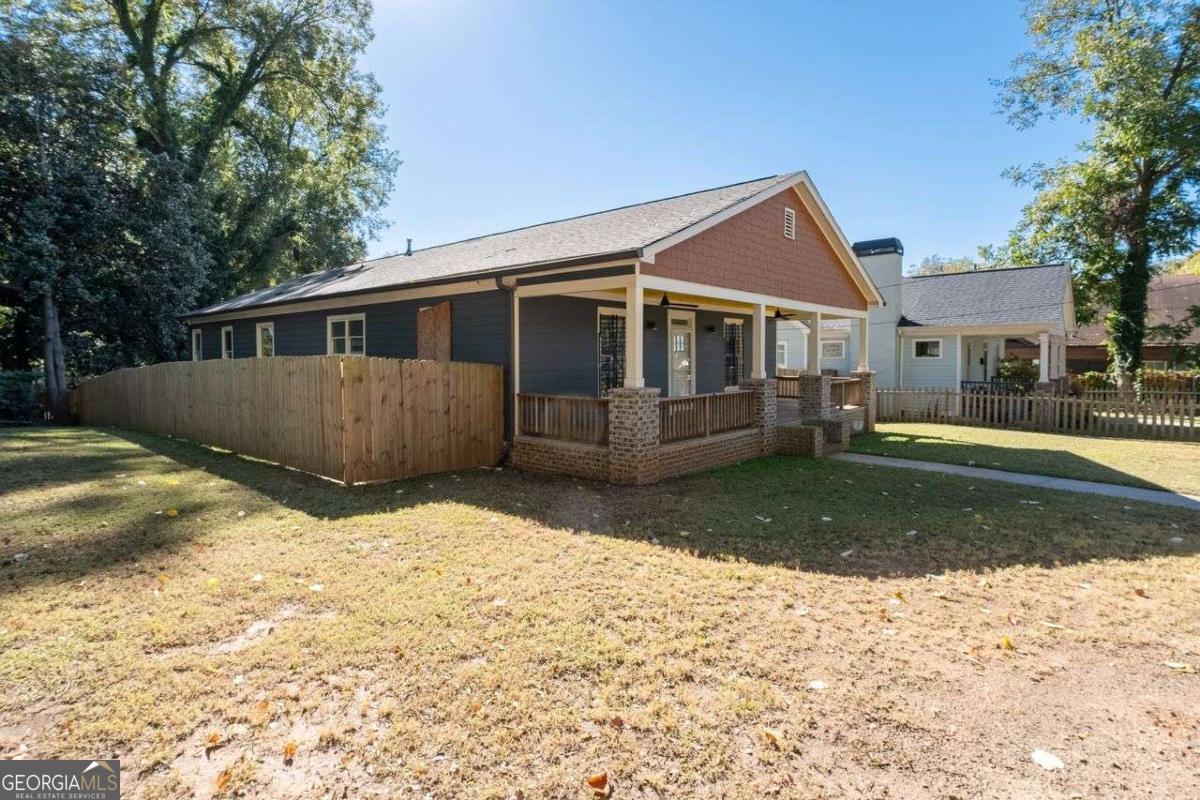 1070 Lucile Avenue SW Atlanta GA 30310