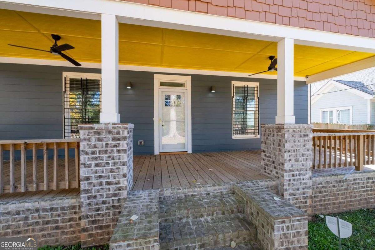 1070 Lucile Avenue SW Atlanta GA 30310