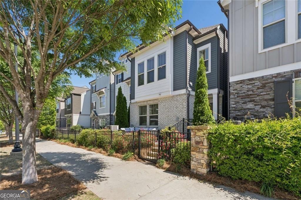 1061 Kirkland Circle Smyrna GA 30080