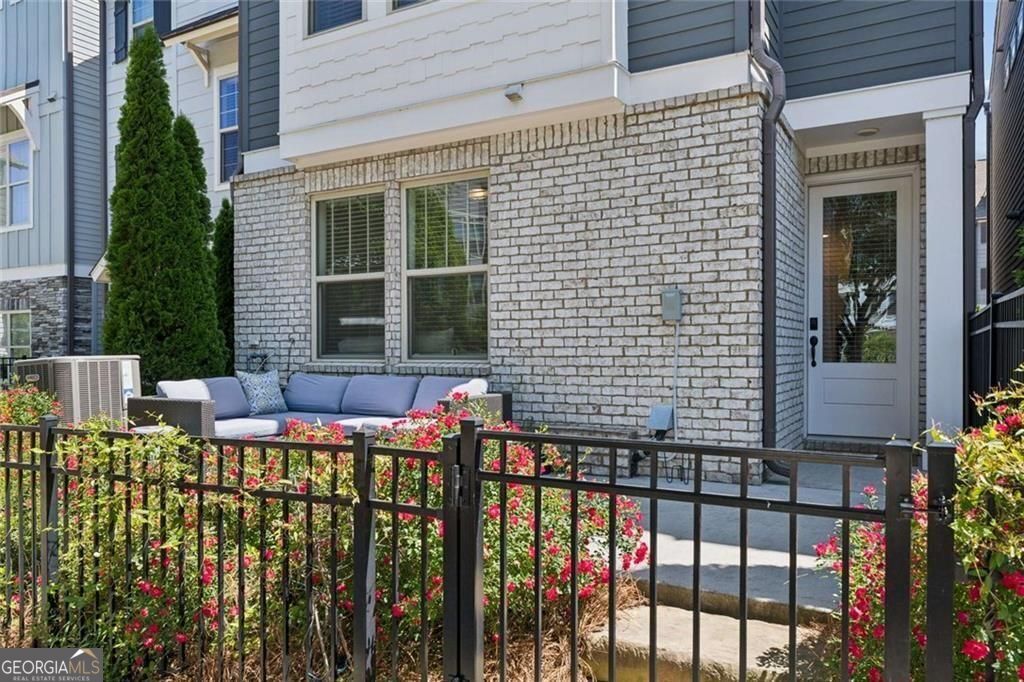 1061 Kirkland Circle Smyrna GA 30080
