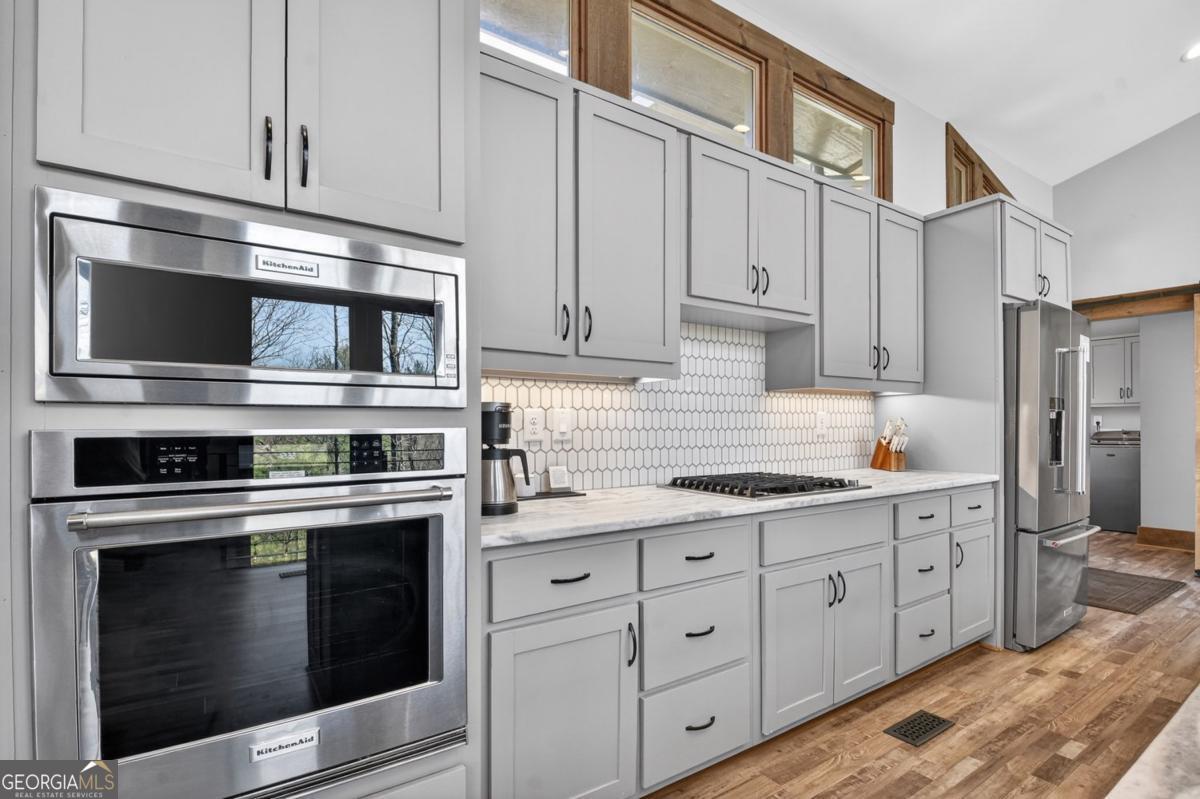 466 E Watersong Bluff Ellijay GA 30540