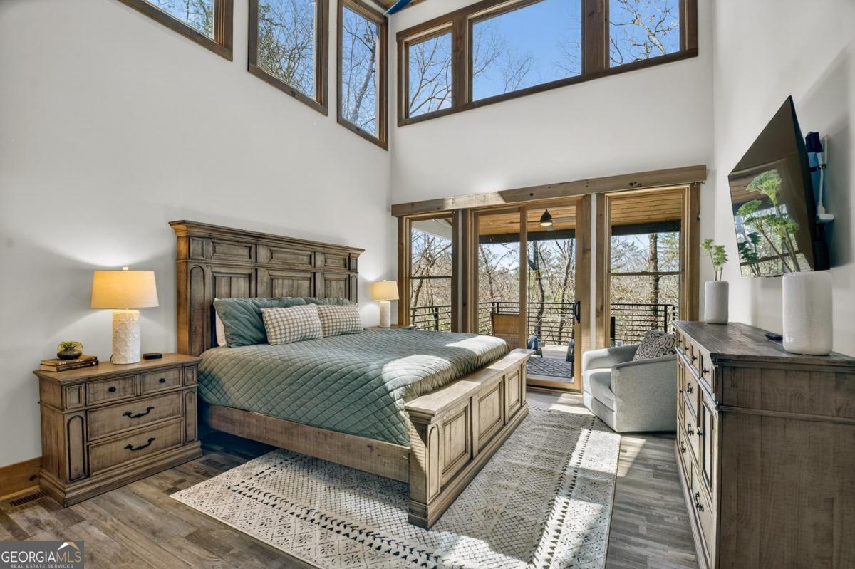 466 E Watersong Bluff Ellijay GA 30540