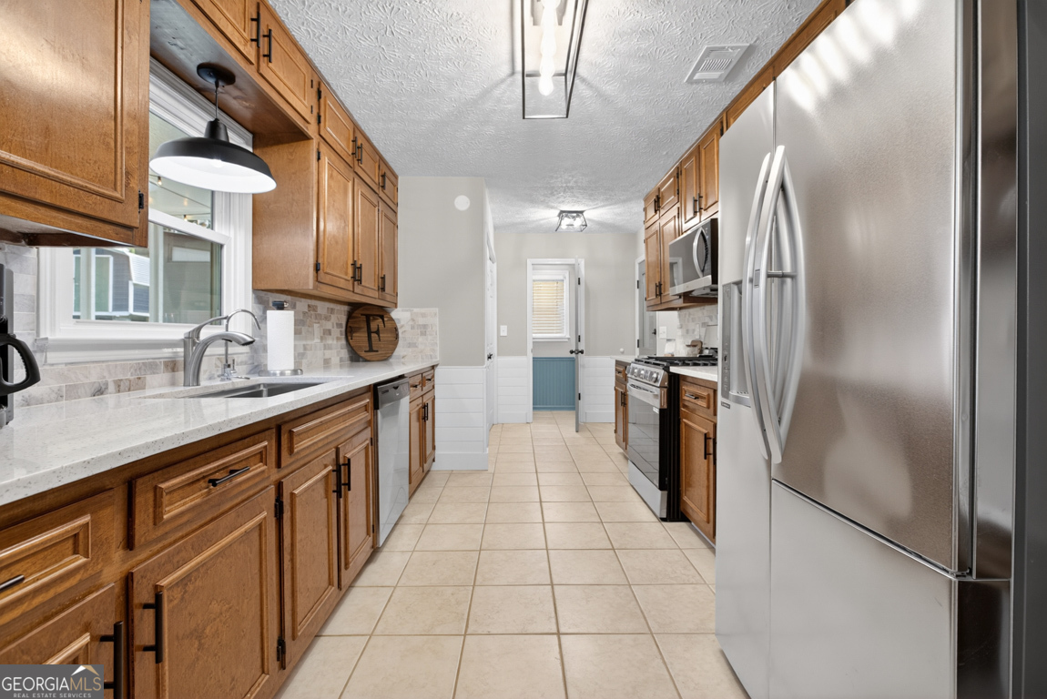 3756 Southgate Drive SW Lilburn GA 30047