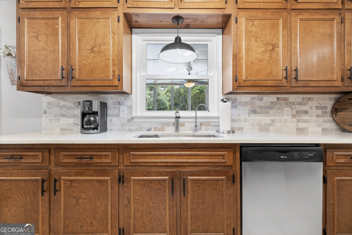 3756 Southgate Drive SW Lilburn GA 30047
