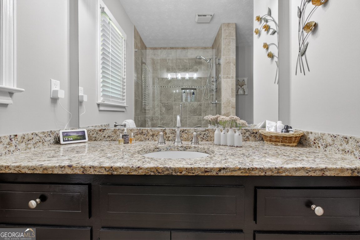 3756 Southgate Drive SW Lilburn GA 30047