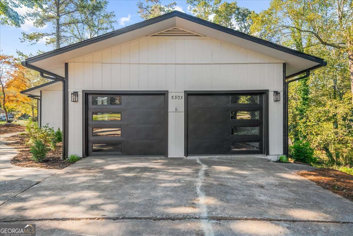5303 Raintree Circle Oakwood GA 30566