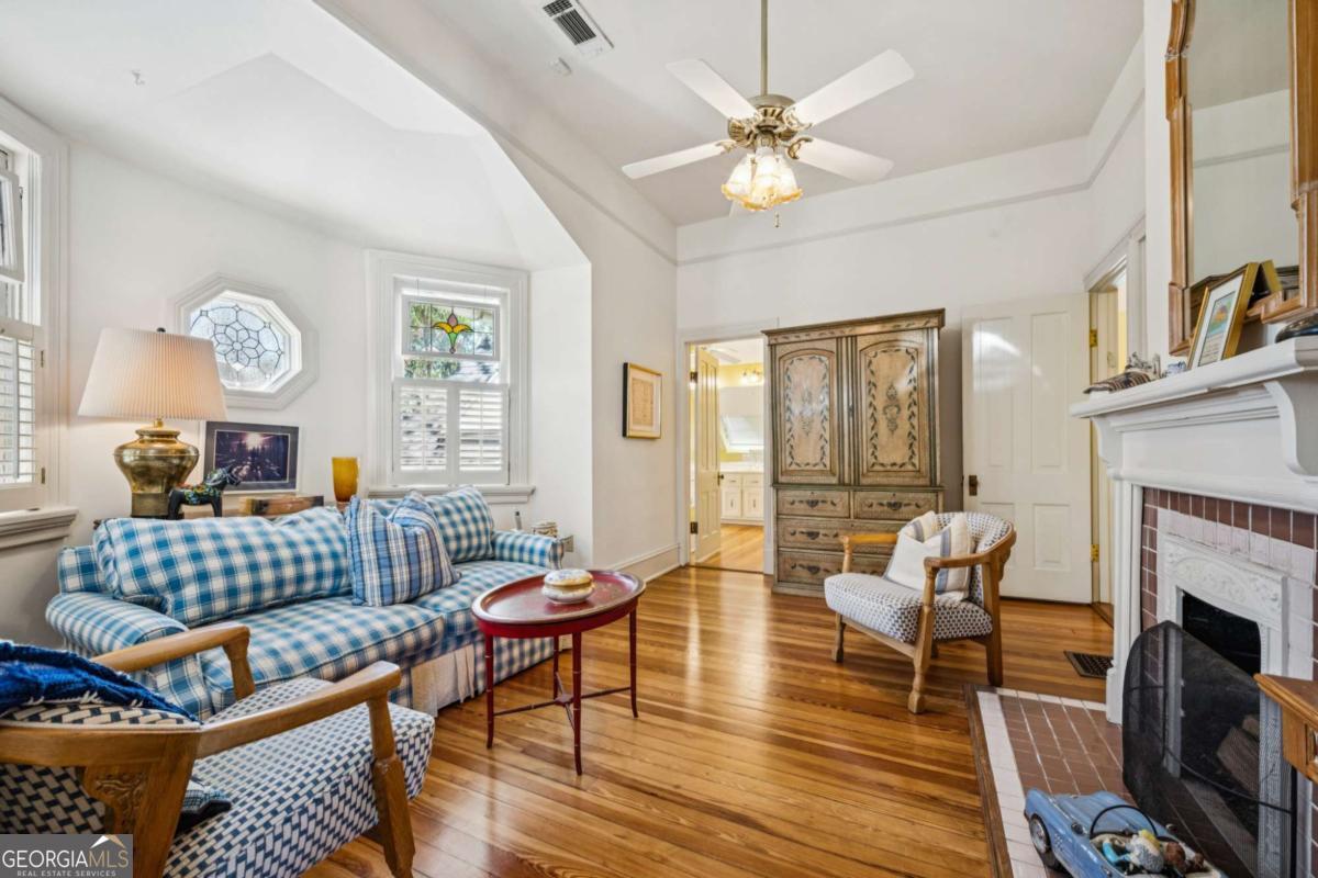 36 Delta Place NE Atlanta GA 30307