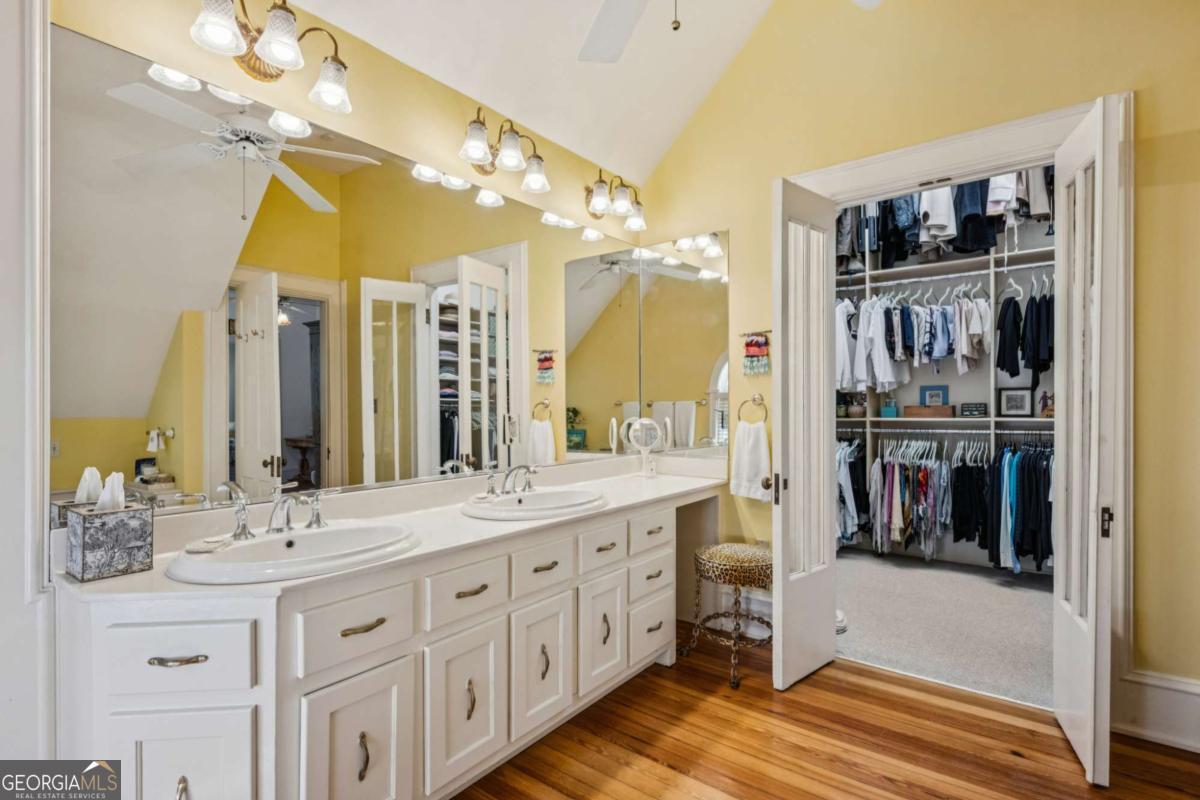 36 Delta Place NE Atlanta GA 30307