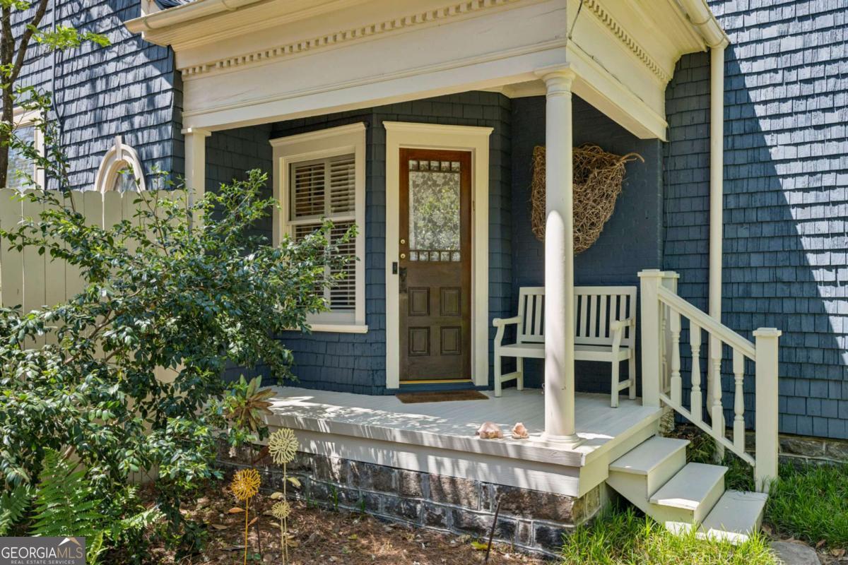 36 Delta Place NE Atlanta GA 30307