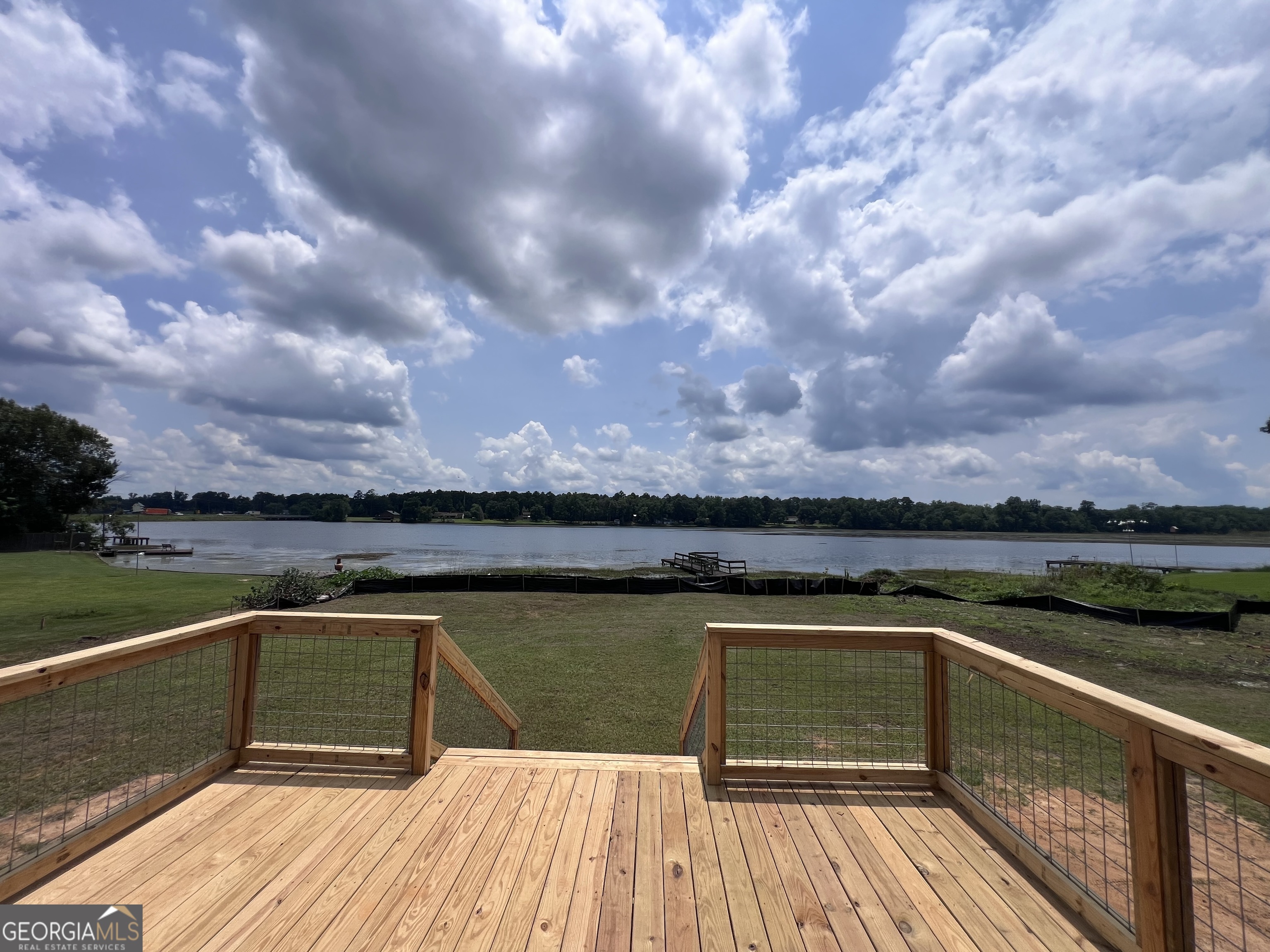 105 N Lakeshore Drive Ivey GA 31031