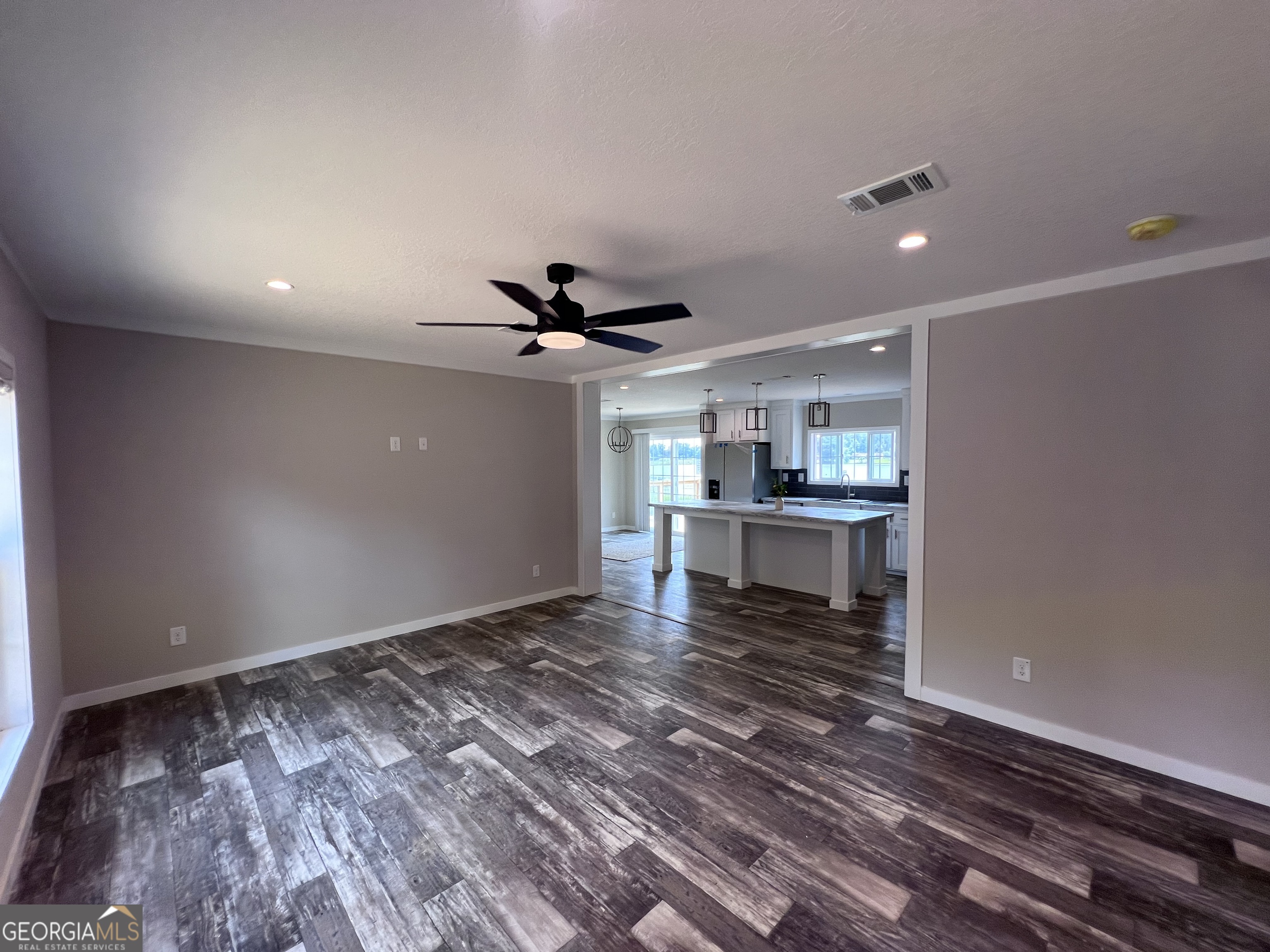 105 N Lakeshore Drive Ivey GA 31031