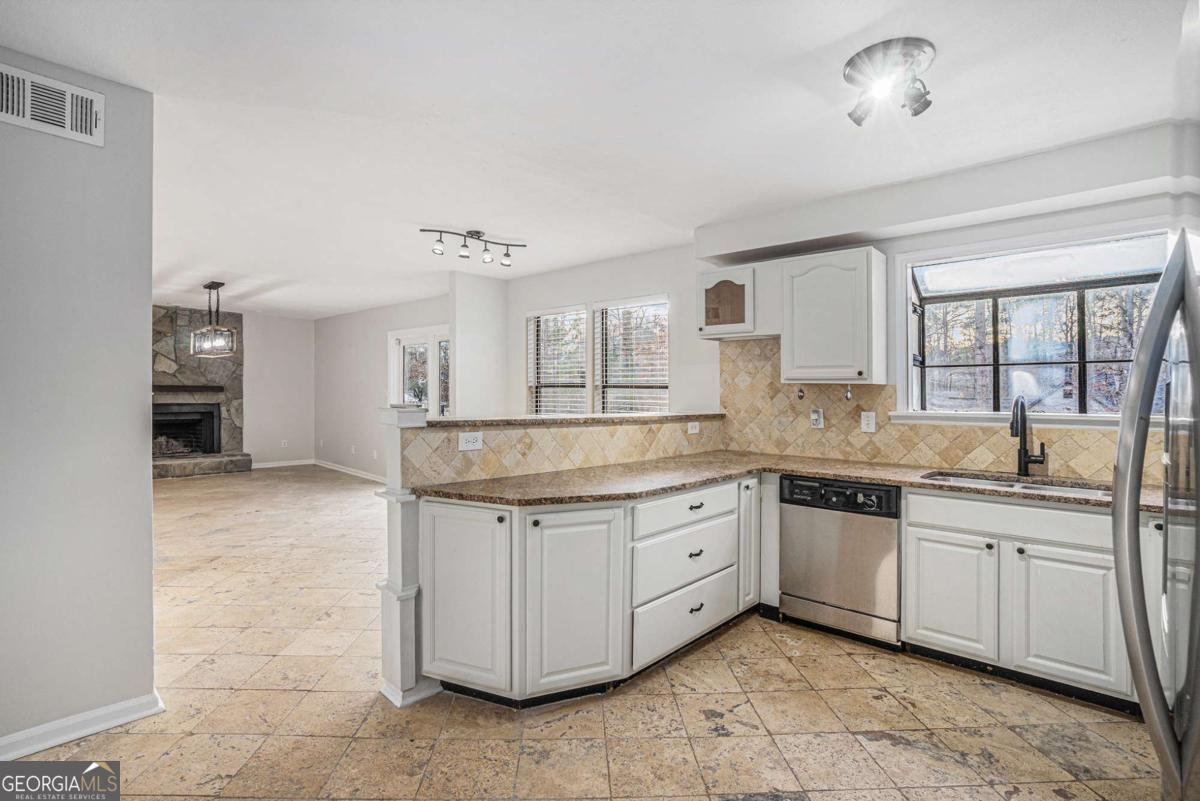 1655 Links Overlook Stone Mountain GA 30088