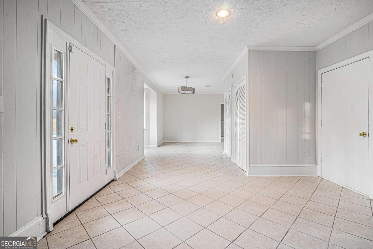 1655 Links Overlook Stone Mountain GA 30088