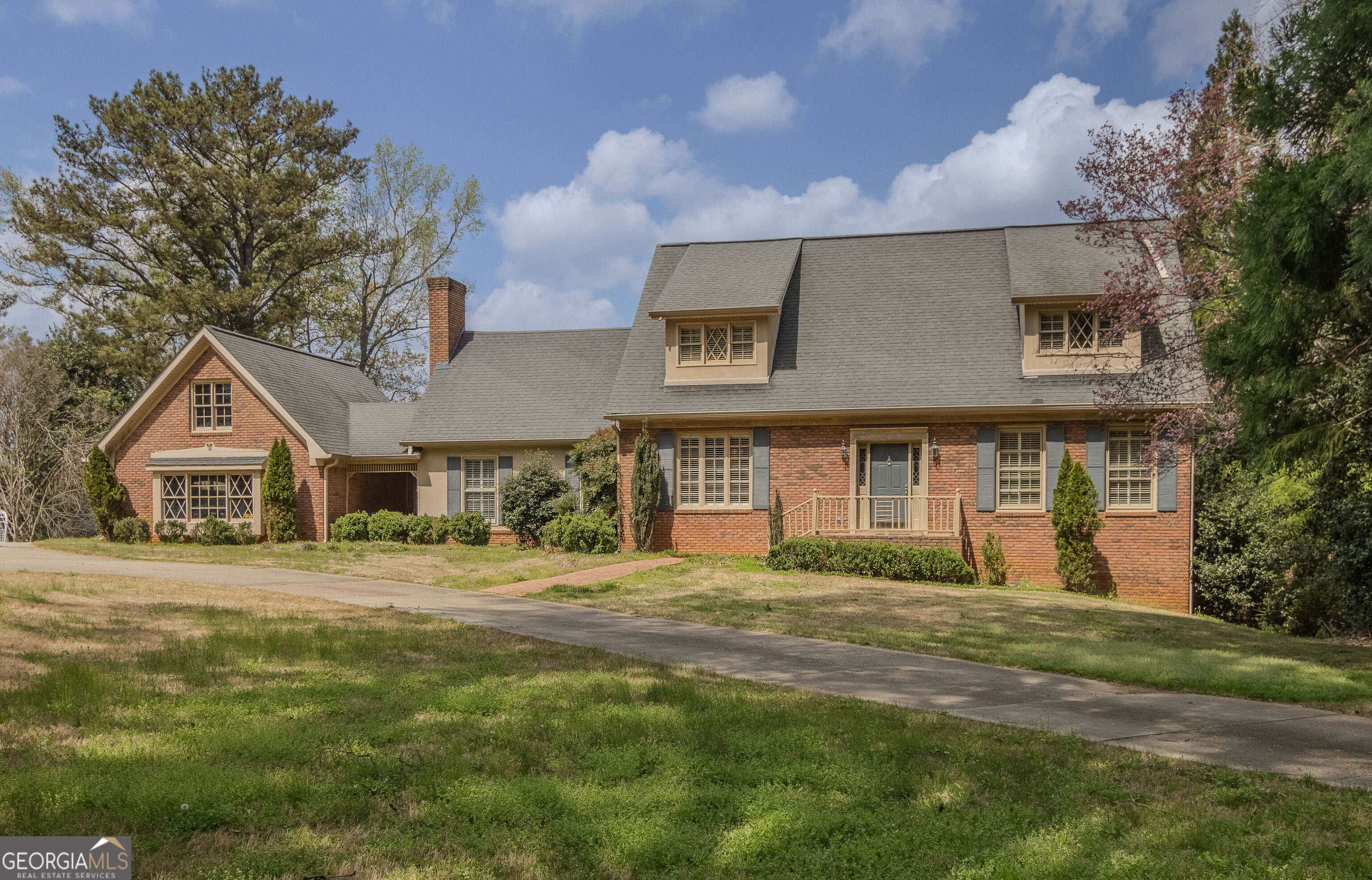 2265 Castle Lake Drive Tyrone GA 30290