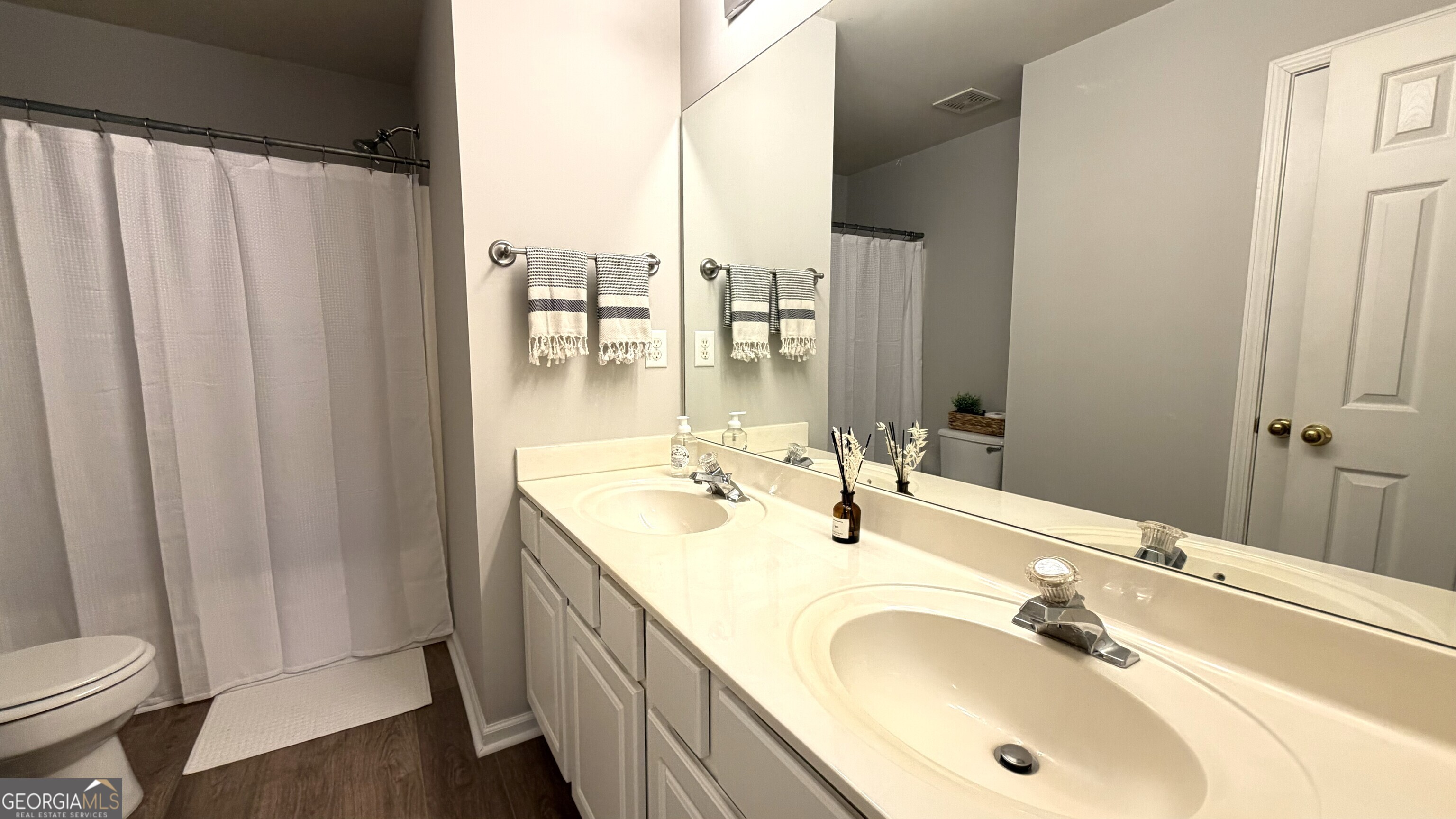 1384 Oak Bend Way Lawrenceville GA 30045