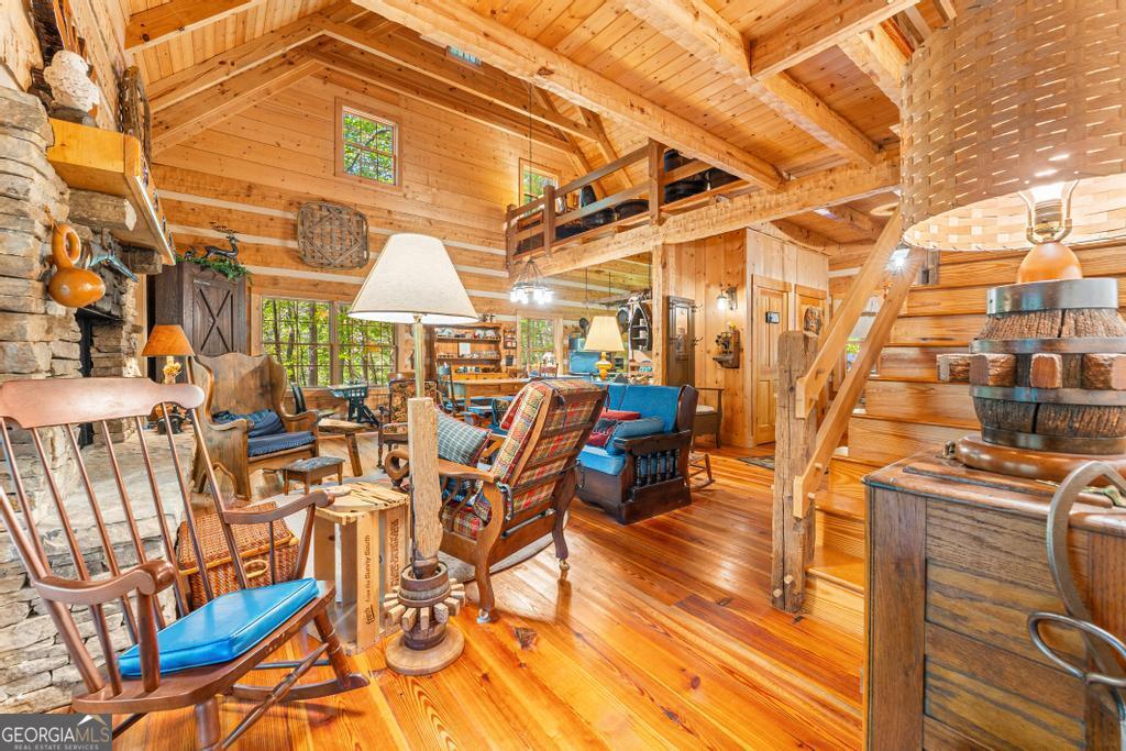 1127 Sautee Trail Sautee Nacoochee GA 30571