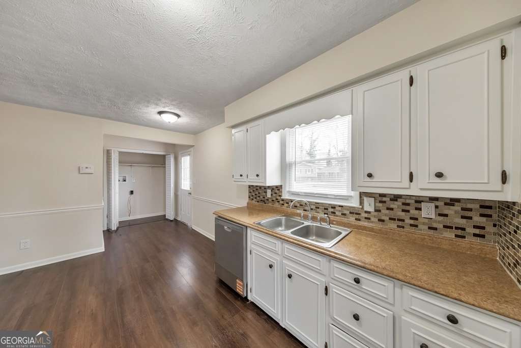 6675 Leisure Trail Atlanta GA 30349