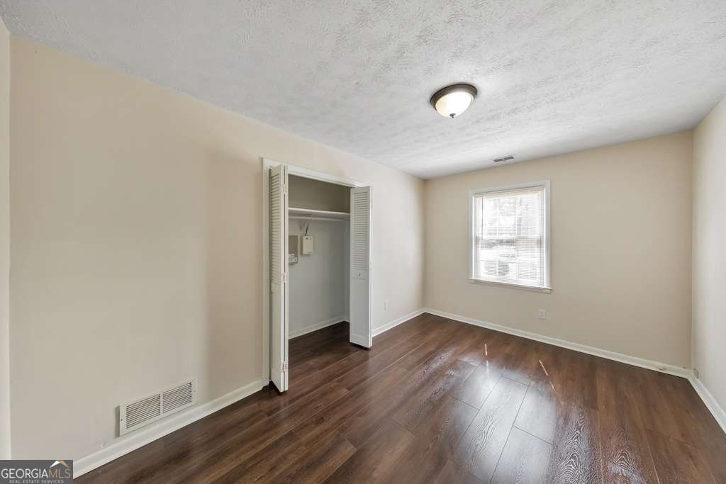 6675 Leisure Trail Atlanta GA 30349