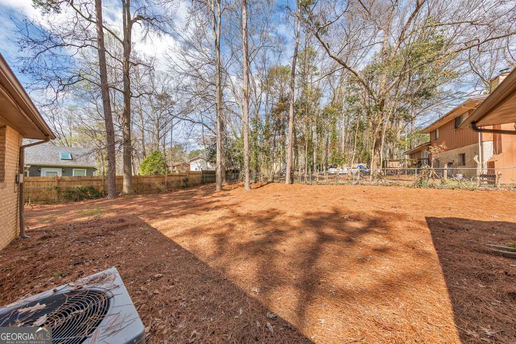 6675 Leisure Trail Atlanta GA 30349
