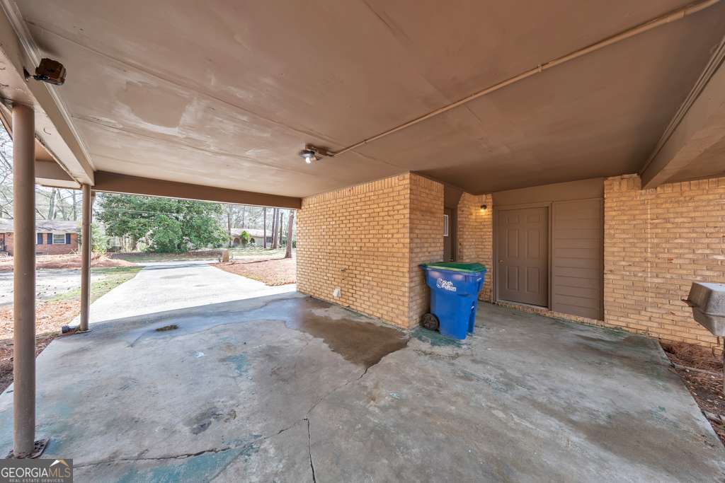 6675 Leisure Trail Atlanta GA 30349